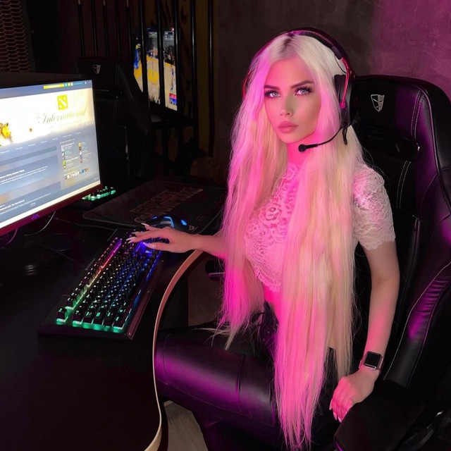 Nicole Heart